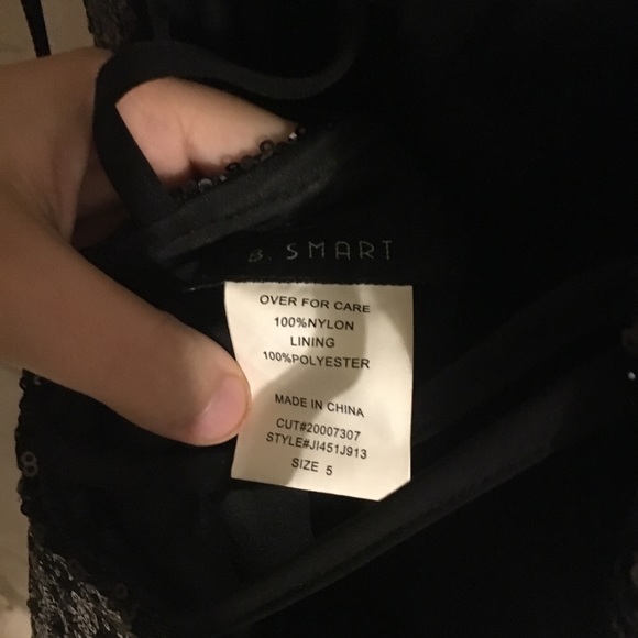 Dress - Picture 3 of 3